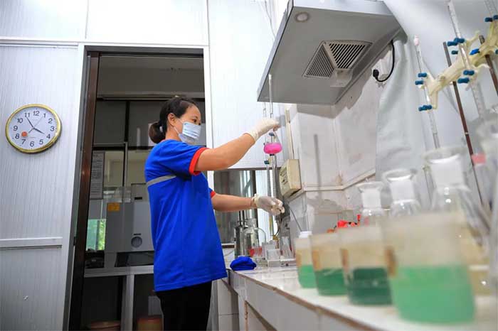 鋁型材開模定制實驗室-工業(yè)鋁型材生產(chǎn)廠家